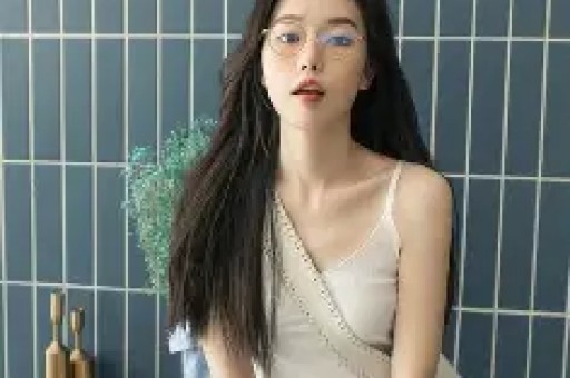 热搜 陈小春哭着道歉！
