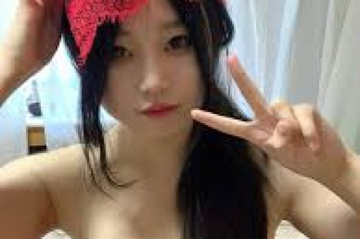 她是B站里的央视女神“黑料”被全网曝光后粉丝却更爱她了？